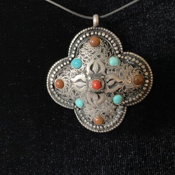 3 pendants - Picture 3 of 3